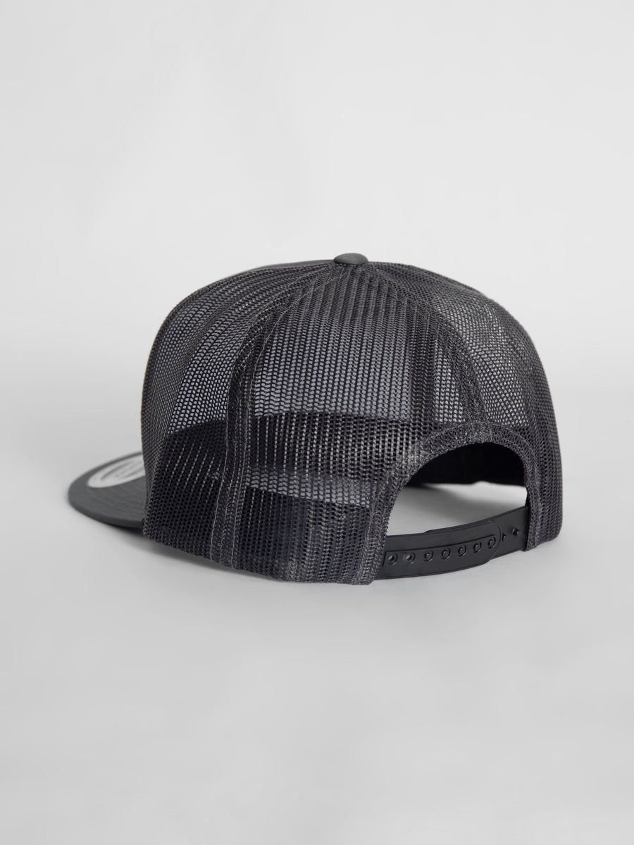 Snap-back cap in grey w/ charcoal mesh - bustleclothing.shop